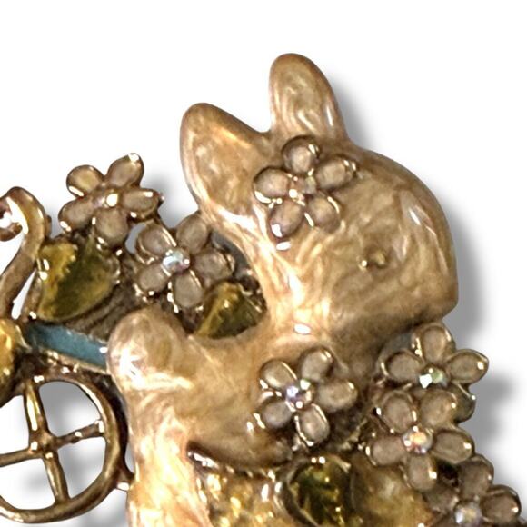 Vintage Bunny and Chick Floral Easter Brooch Gold Tone Enamel Rhinestone Pin - Picture 5 of 7